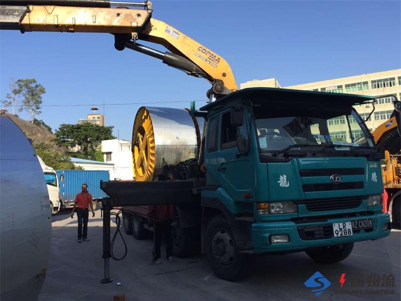 深圳到香港的吊機(jī)車；深圳到香港吊臂車運(yùn)輸；大陸到香港吊機(jī)車運(yùn)輸