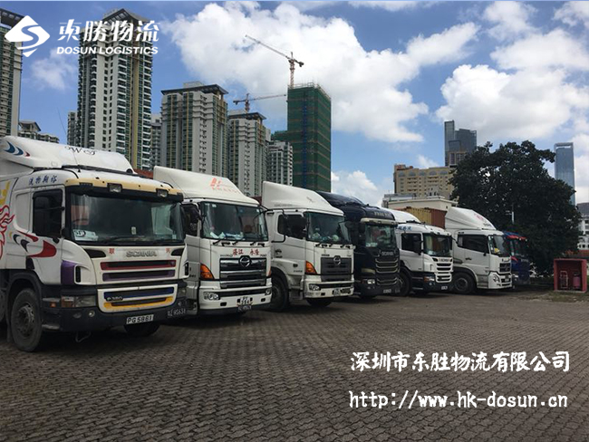 玻璃展柜深圳到香港物流應(yīng)該注意哪些事項(xiàng)呢？深圳到香港物流,香港深圳貨運(yùn)運(yùn)輸,深圳香港進(jìn)出口,深港物流專線,中港物流,東勝物流集團(tuán)-大件物流到香港