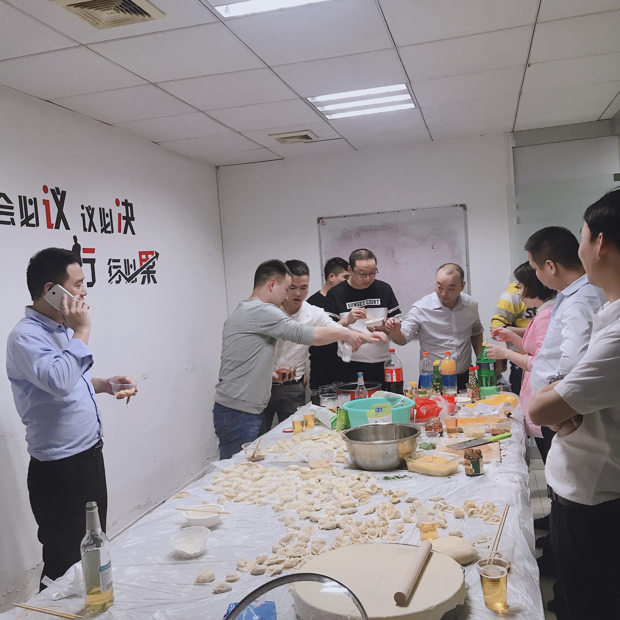 東勝物流--冬至的歡樂時光，深圳到香港物流,香港物流專線,深圳香港進(jìn)出口,中港物流,香港深圳貨運(yùn)運(yùn)輸_深圳市東勝物流有限公司