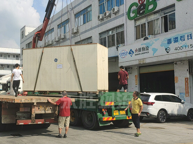 大型機械進(jìn)口到深圳案例