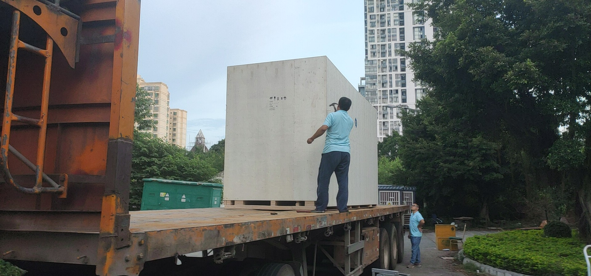廣州某公司大型變壓器運(yùn)輸?shù)较愀郯咐?-東勝物流